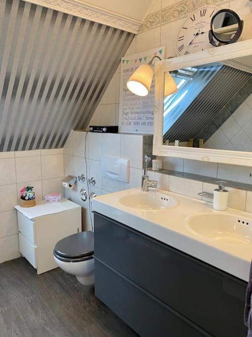Light Flow Stylish Attic House. M. Balcony Apartment *